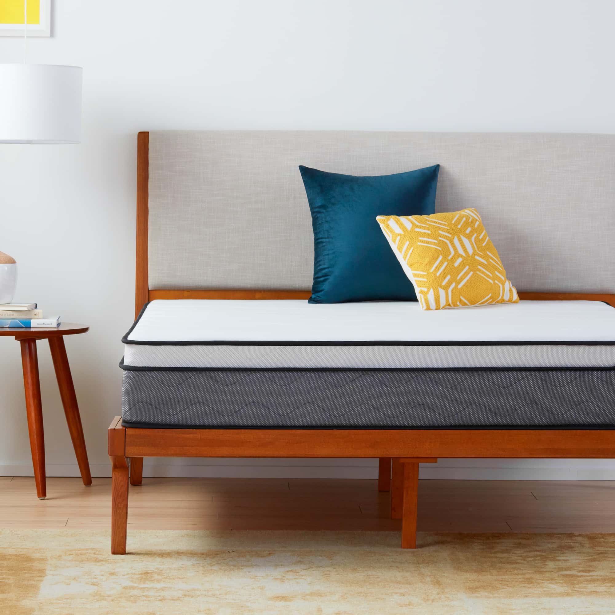 Dayrise 10 Inch Hybrid Mattress, Plush at Futonland