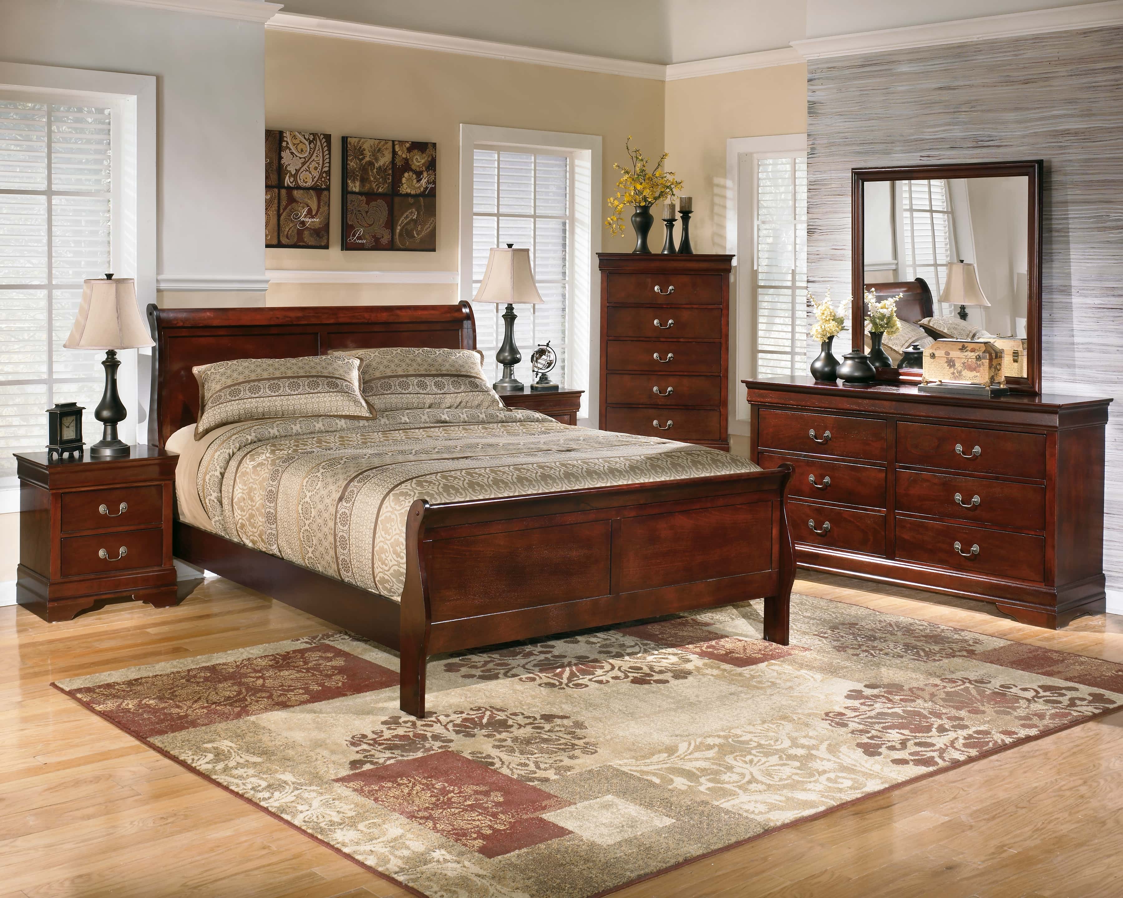 Louis Philippe Style Bedroom Furniture 4pc Set Queen Sleigh Bed