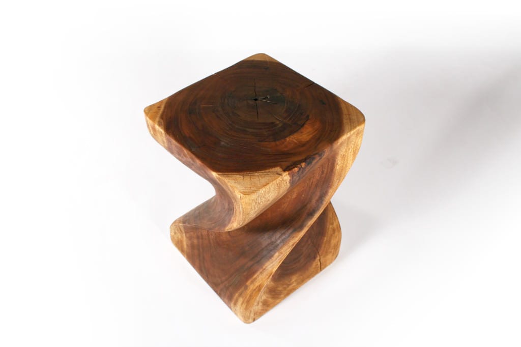 Big Twist Table - Thumbnail 3