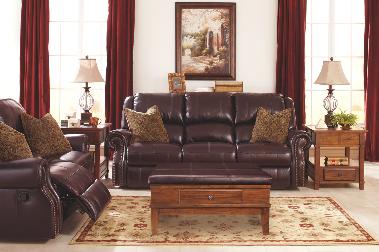 Walworth Blackcherry Reclining Sofa By