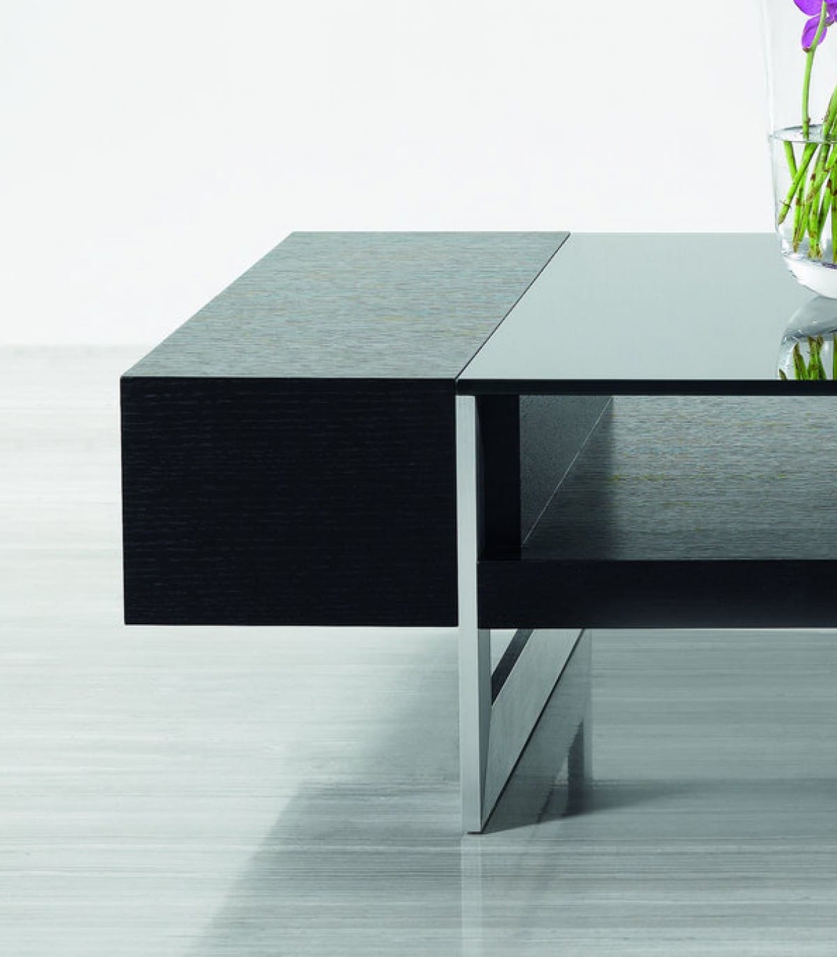 Modrest Glen Modern Black Oak Coffee Table by VIG Furniture