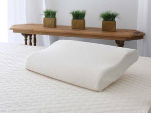 Contour Organic Latex Pillow by Savvy Rest