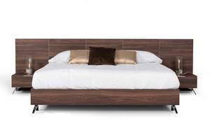 Nova Domus Brooklyn Italian Modern Walnut Bed by VIG Furniture