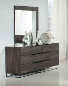 Nova Domus Enzo Italian Modern Grey Oak Dresser by VIG Furniture
