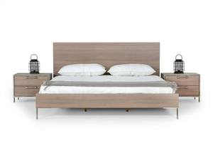 Nova Domus Boston - Modern Light Oak & Brushed Stainless Steel Bed by VIG Furniture