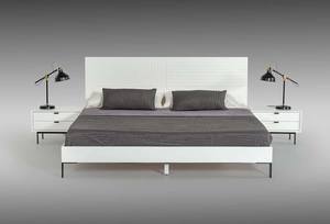 Nova Domus Valencia Contemporary White Bed by VIG Furniture