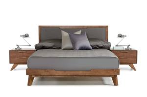 Nova Domus Soria Modern Grey & Walnut Bedroom Set by VIG Furniture