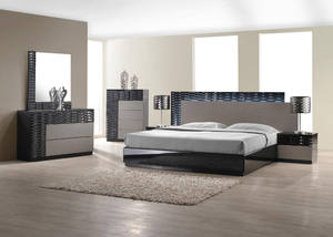 Roma Bedroom Set by J&M Furniture