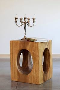 Windows Accent Table by Strata