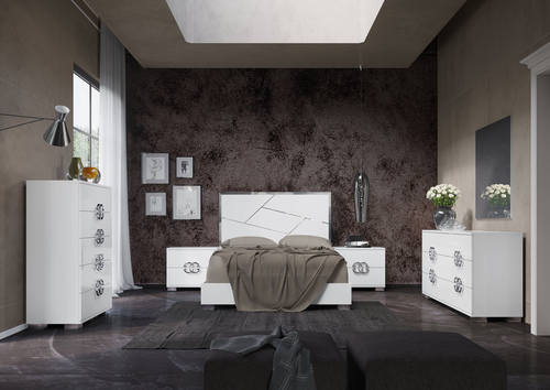Dafne White Bedroom Set by ESF