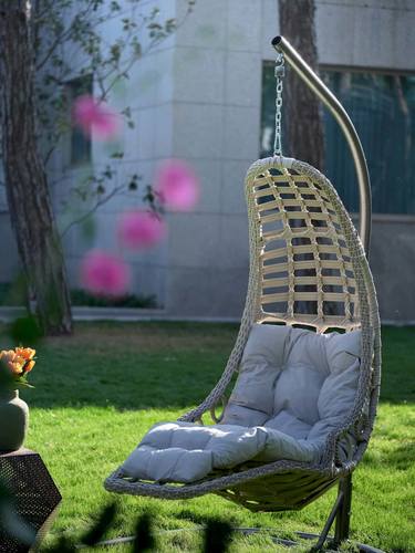 Naomi swing seat with stand sale