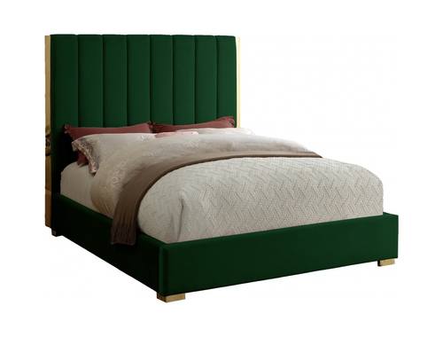 Becca Green Velvet Bed by Meridian Furniture