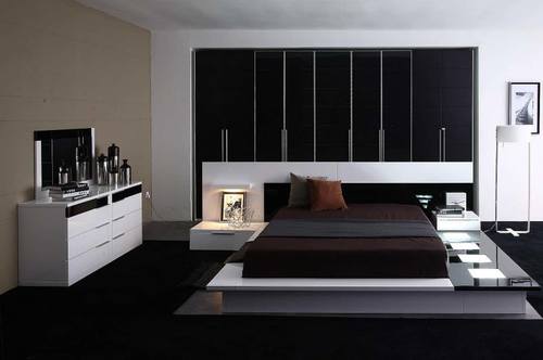 Modrest Impera Contemporary Lacquer Platform Bed by VIG Furniture