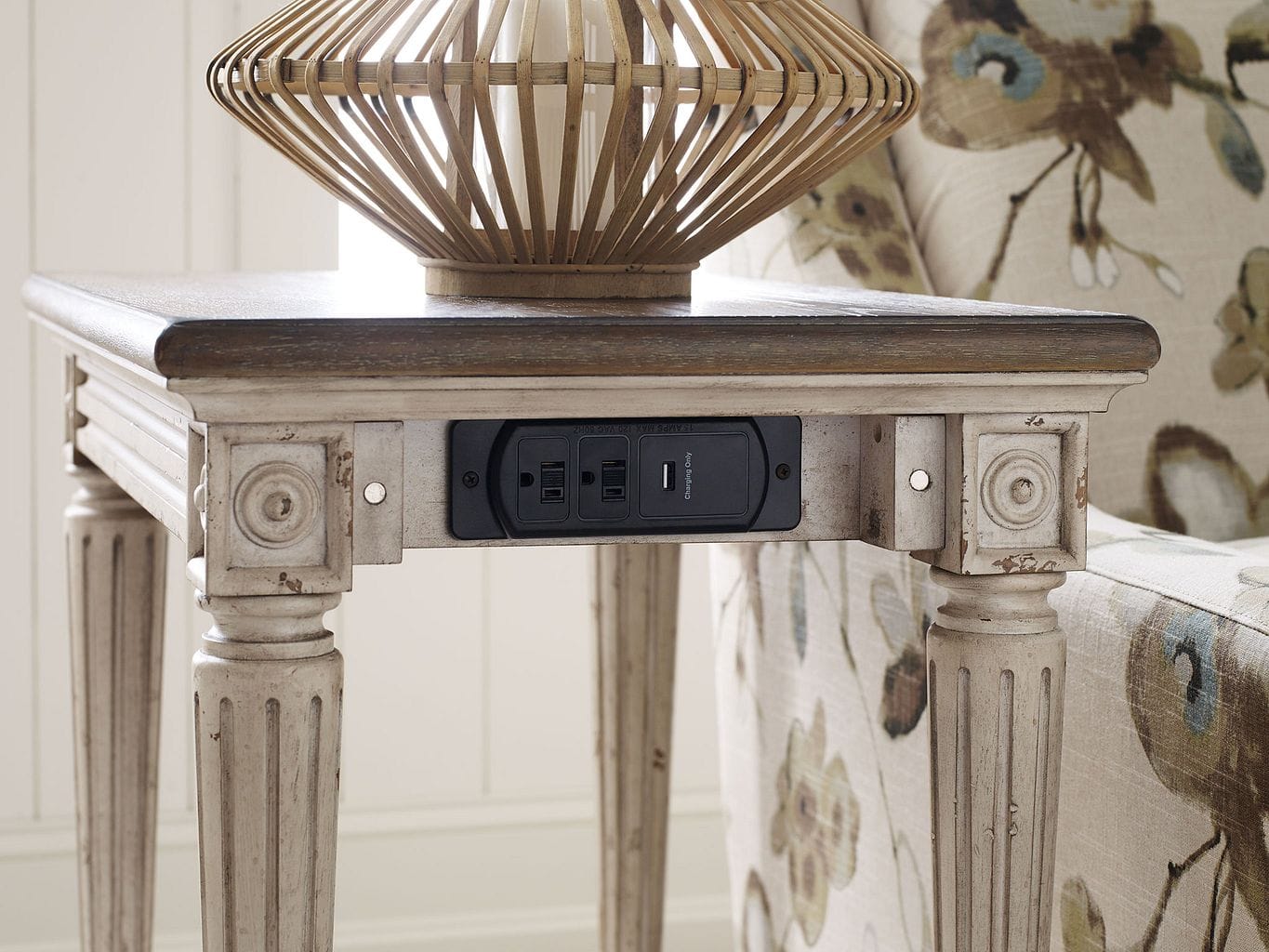 American Drew Southbury Charging Chairside Table - Thumbnail 3