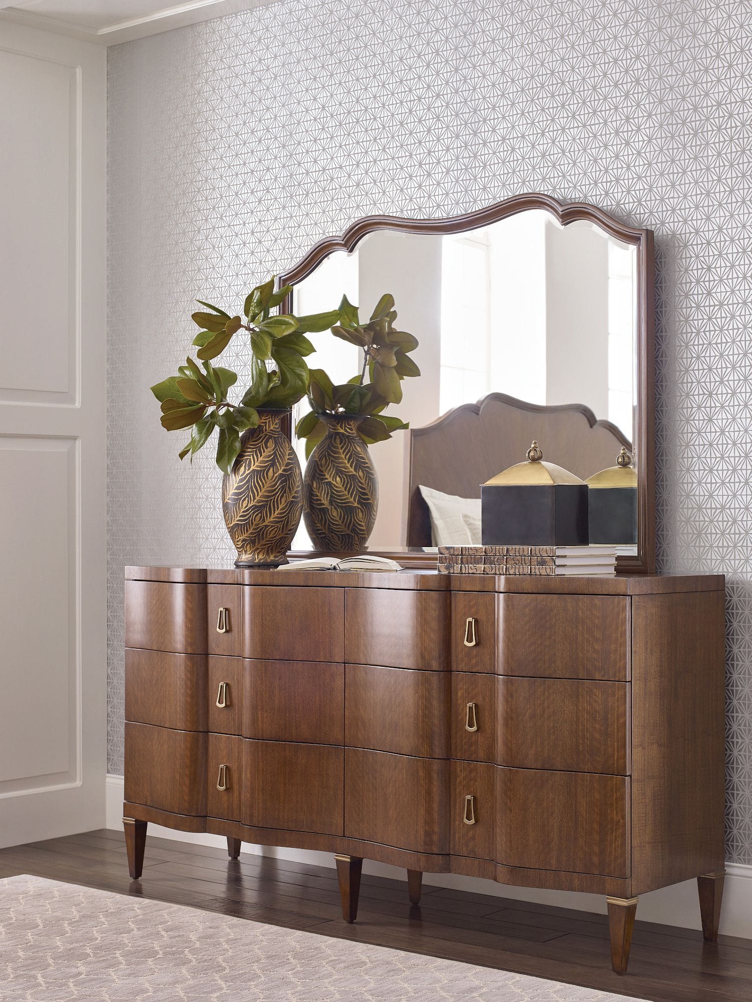 American Drew Vantage Littleton Drawer Dresser - Thumbnail 4