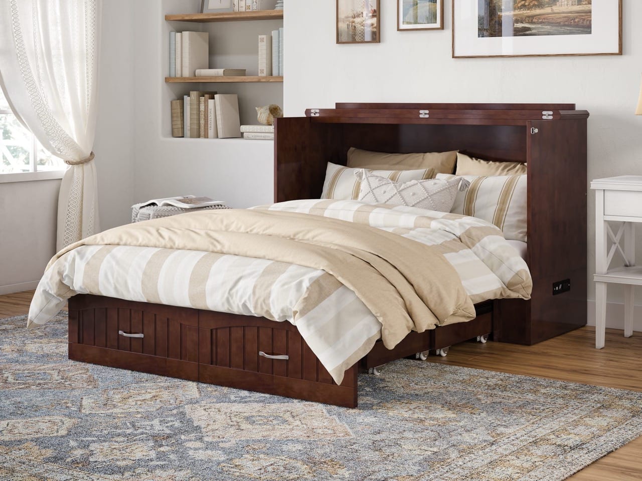 Southampton Cabinet Bed