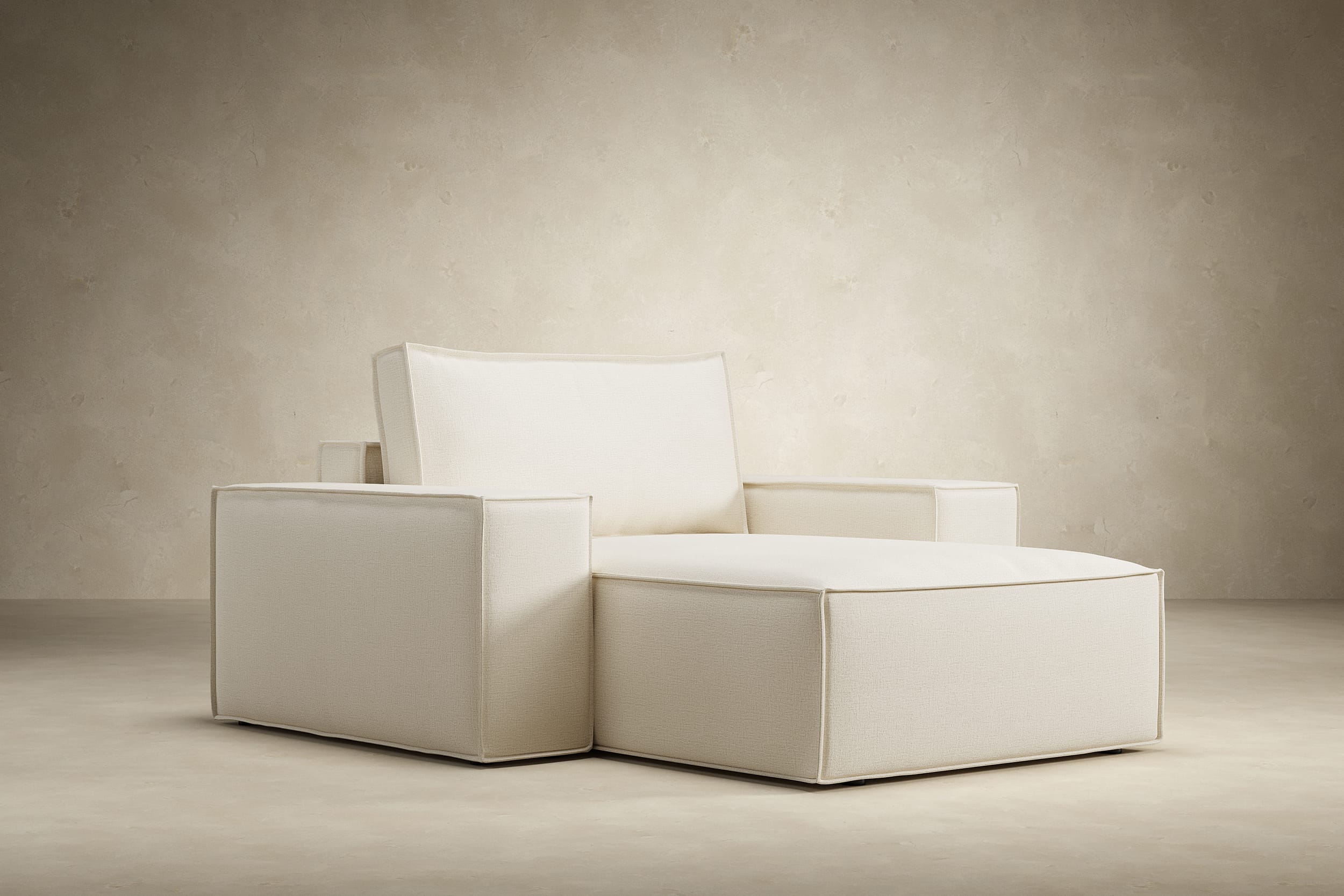 Newilla Wide Lounger Chair