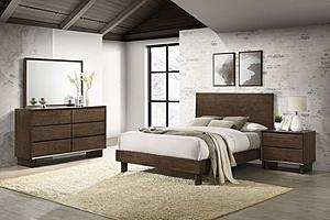 Glenwood 4-piece Queen Bedroom Set Warm Brown by Coaster