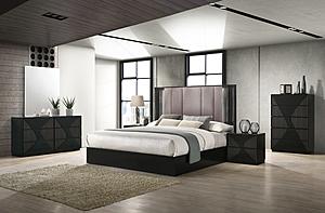 Rosette Bedroom Set in Black by J&M Furniture