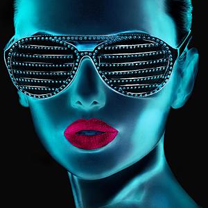 SF1522R Tempered Glass w/Foil & Rhinestones - Turquiose Shades (50x50) by Classy Art
