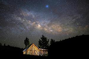 SF1592 Temp Glass w/Foil - Starry Barn (40x60) by Classy Art