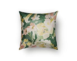 Daisy's Garden Decorative Throw Pillow by SIS Covers