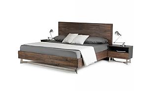Modrest Wharton Modern Dark Aged Oak Bed by VIG Furniture