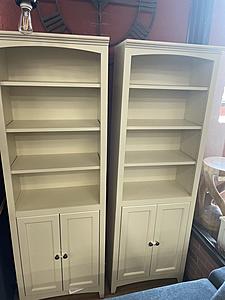 [Open Box] McKenzie 24" Wide Alder Bookcase by Wittier Wood Furniture