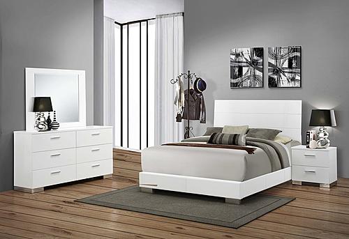 Felicity 4-piece Queen Bedroom Set Glossy White by Coaster
