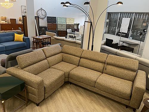 [Floor Sample] Marco Sectional Sofa, Configuration 1 in Vault Coffee (Brown) by Palliser