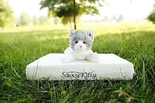 Savvy Natural Kitty Bed 15 Inch x 20 Inch by Savvy Rest