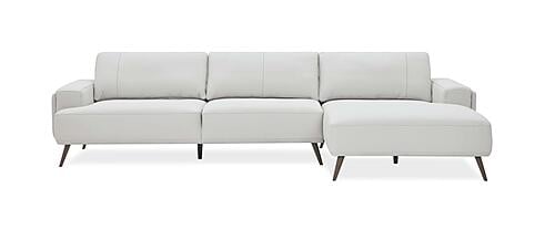 Capri RHF Sectional in Frost by J&M Furniture
