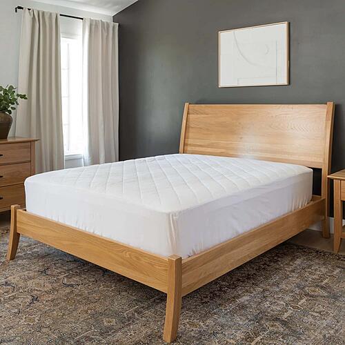 Madera Bedroom Set by Naturepedic